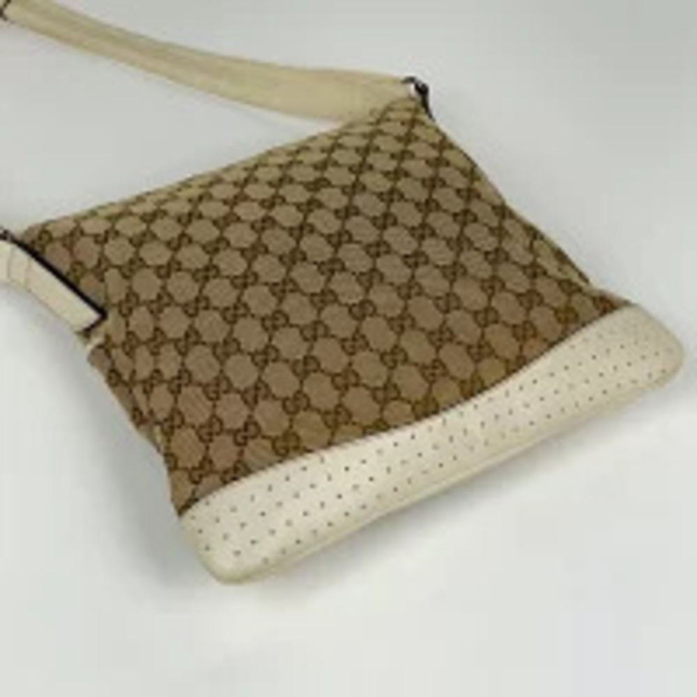 Gucci Body Crossbody bag beige white canvas GG Bum Belt cross shoulder Tan White